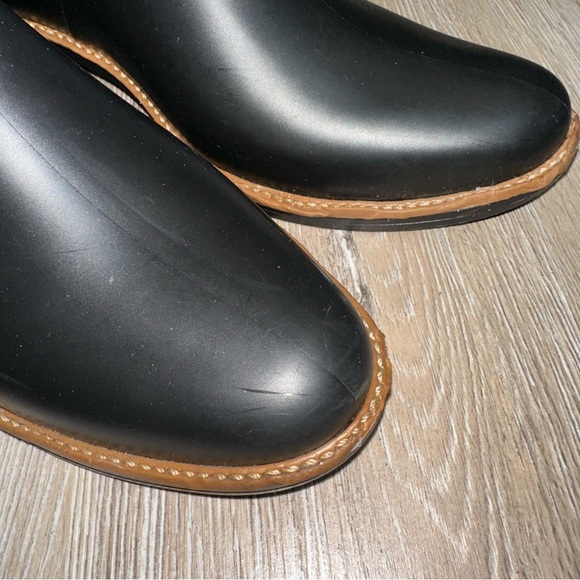 Bernardo Briton Women’s Rain Chelsea Boot Black Size 9 Bow Tie Preppy Casual - Picture 3 of 16